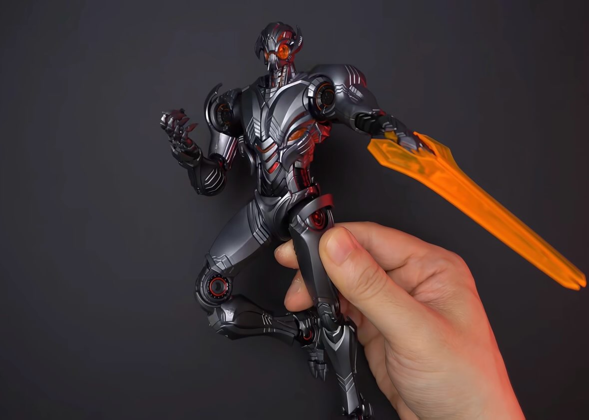 ฟิกเกอร์โมเดล New Blokees Lege - Model Kit Ultron บทวิจารณ์และราคา
