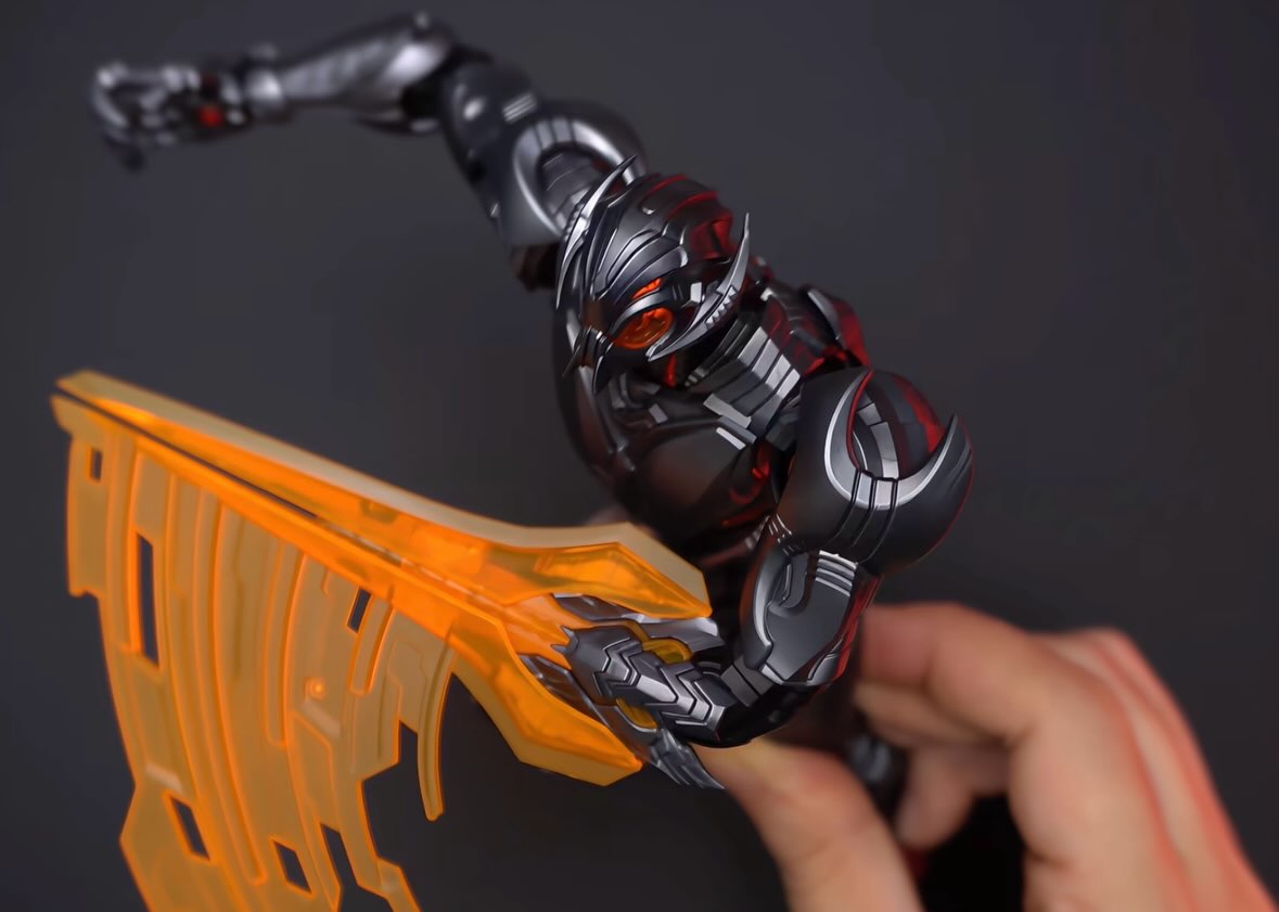 ฟิกเกอร์โมเดล New Blokees Lege - Model Kit Ultron บทวิจารณ์และราคา